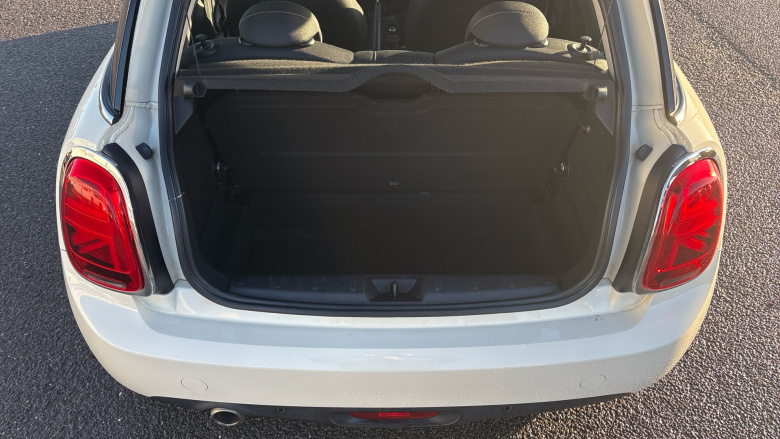 MINI Hatchback 1.5 Cooper II 3dr Petrol Hatchback